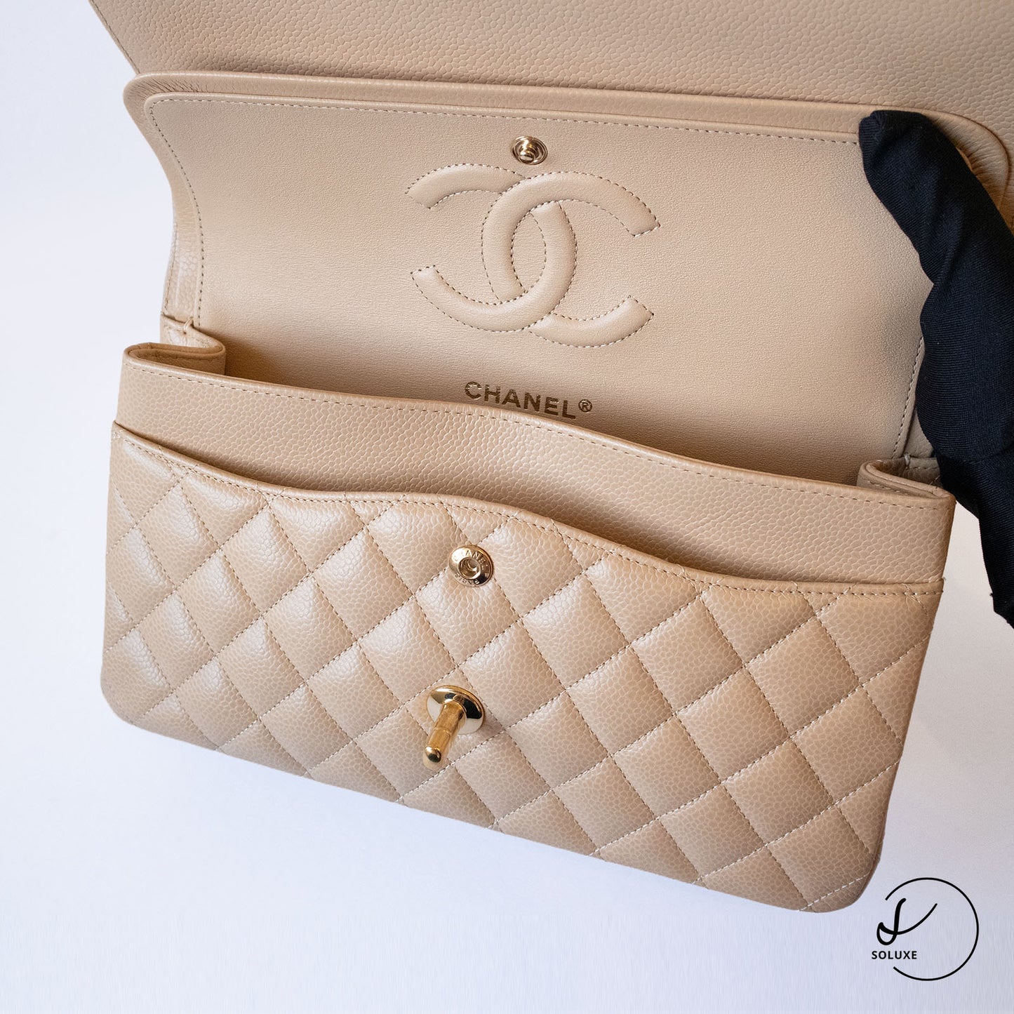 Classic Double Flap Medium Beige Clair GHW