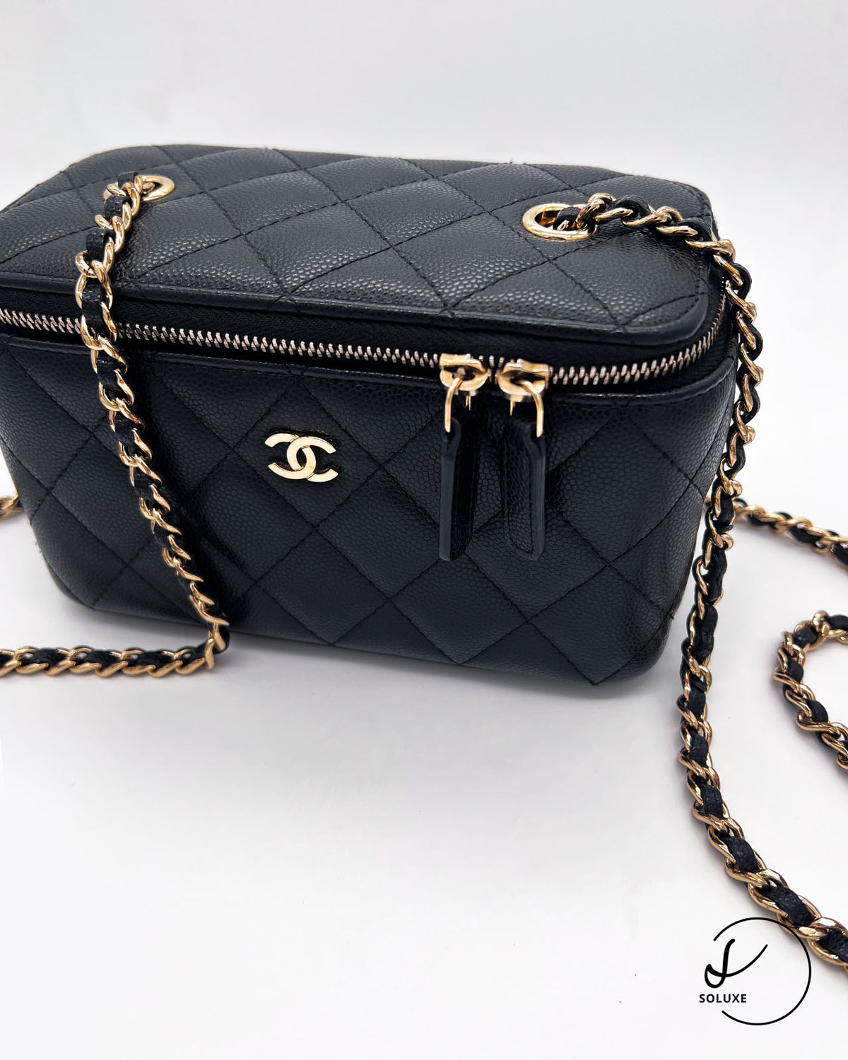 Long Vanity Case with Chain