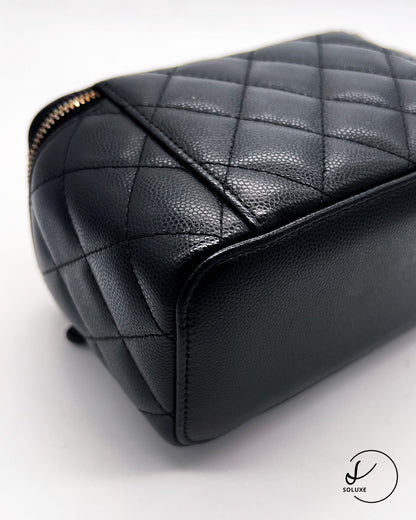 Long Vanity Case with Chain