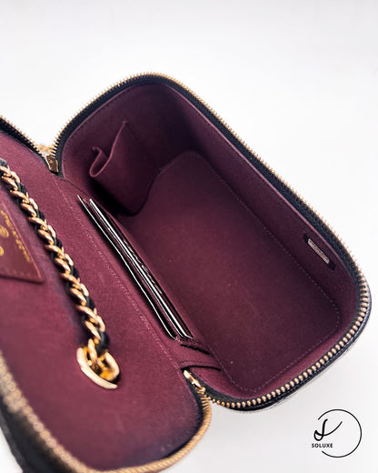 Long Vanity Case with Chain