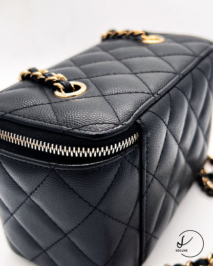 Long Vanity Case with Chain
