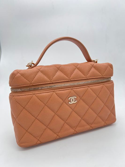Vanity with Chain Dark Beige GHW