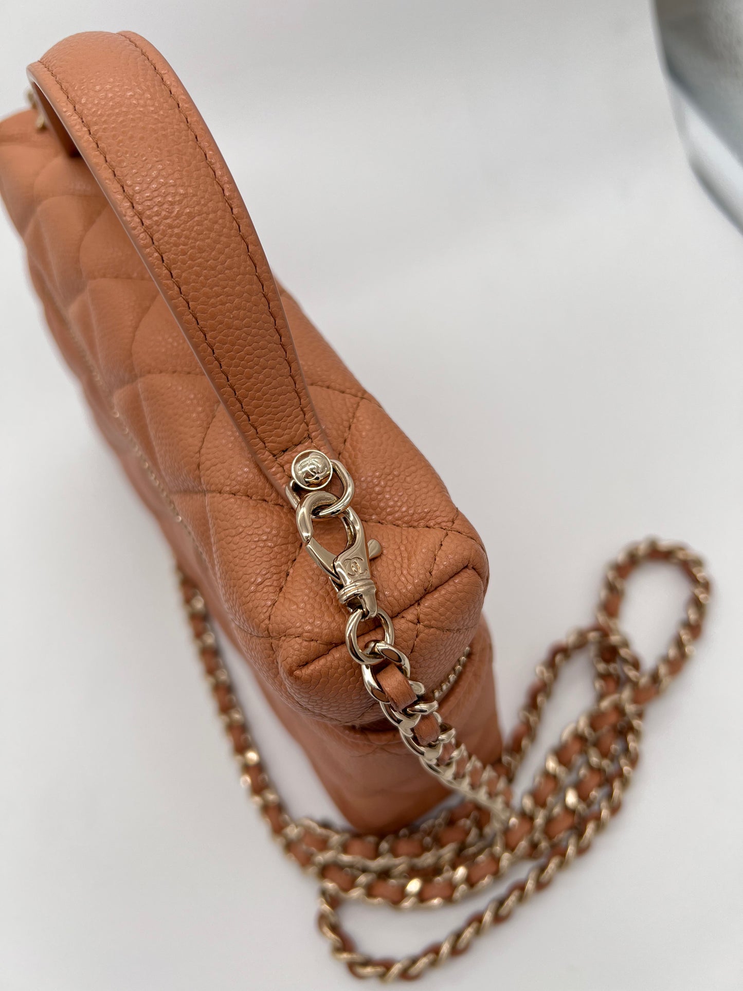 Vanity with Chain Dark Beige GHW
