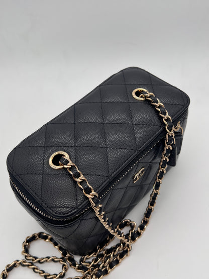 Long Vanity Case with Chain