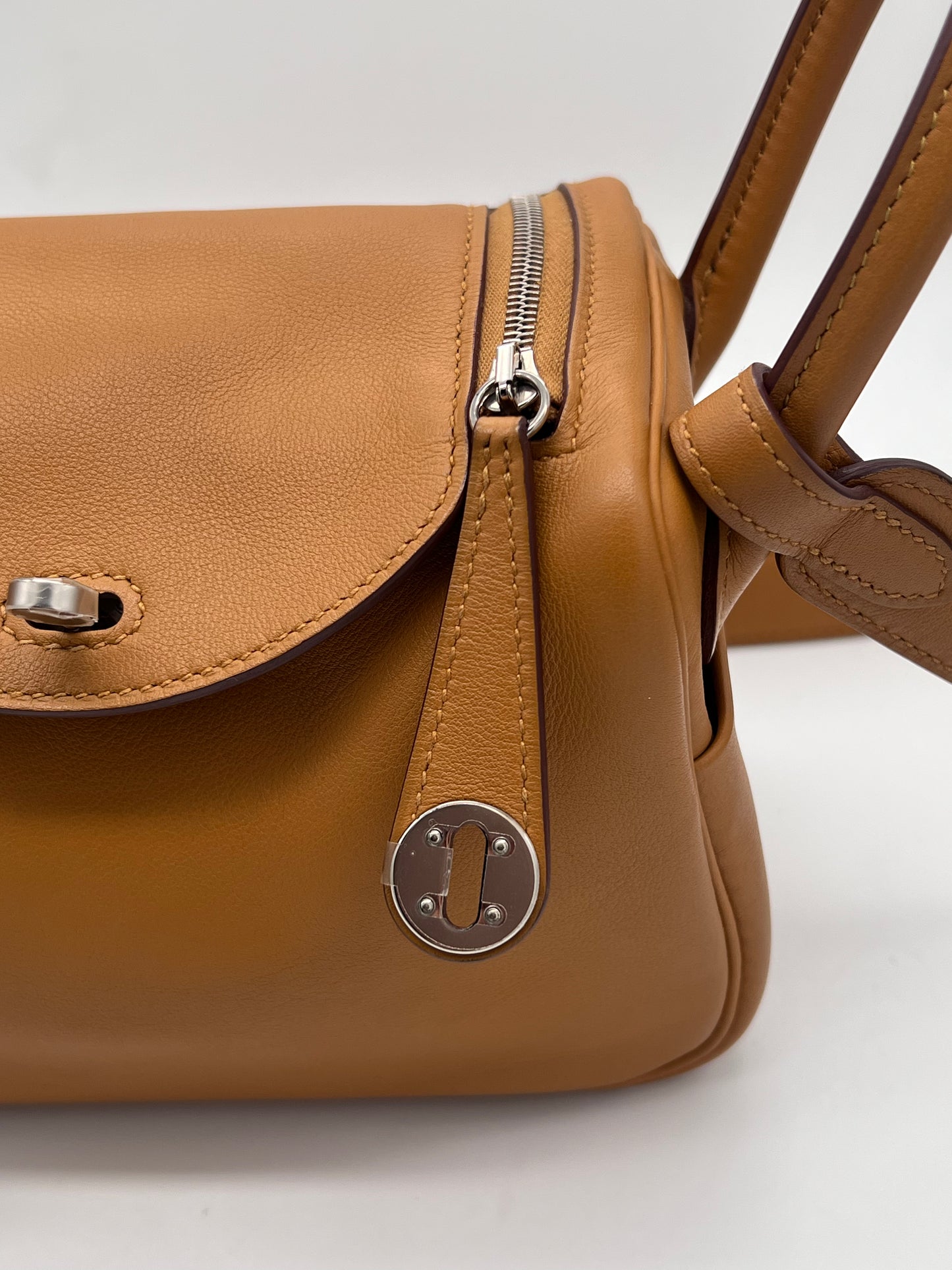 Mini Lindy Swift Sesame PHW